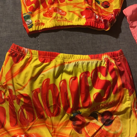 Two pieces - Picture 2 of 5